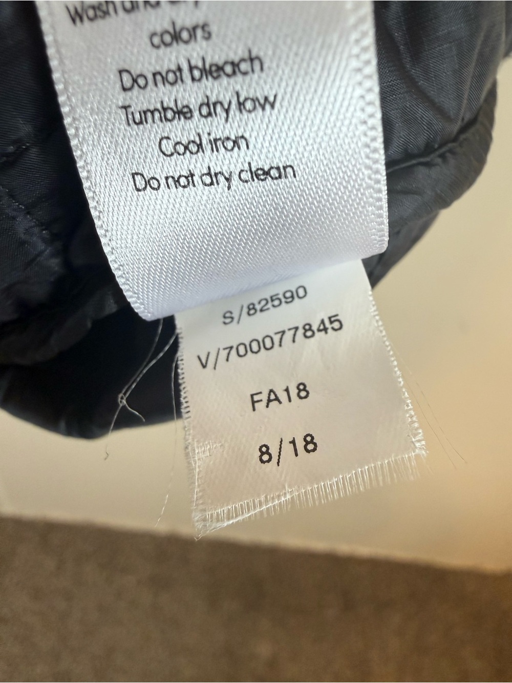 Athleta Grandview PrimaLoft
Shell Jacket, Black size L - Picture 14 of 14